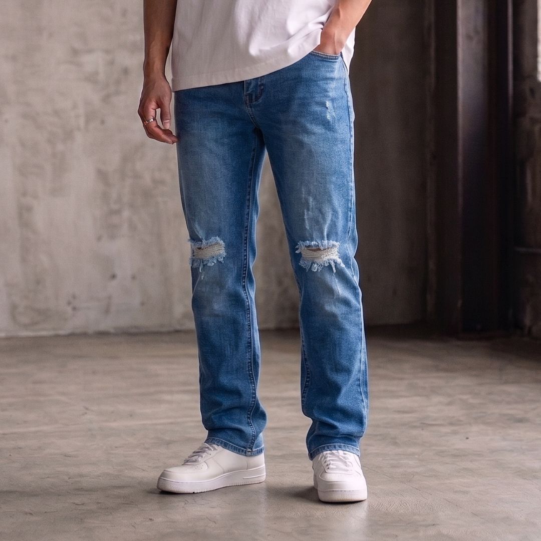 Ripped Jeans 126